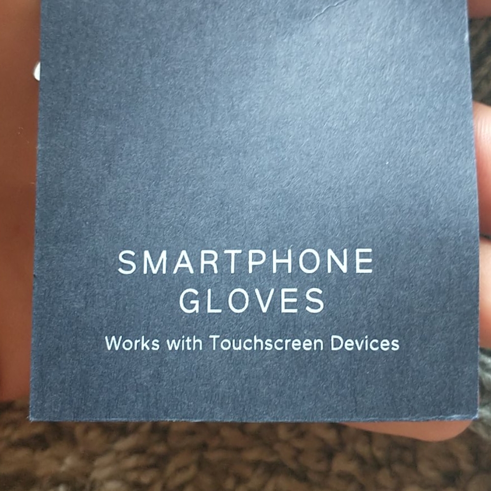 Smartphone gloves!!! - Picture 5 of 6